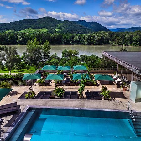 Gartenhotel & Weingut Pfeffel Dürnstein Zewnętrze zdjęcie