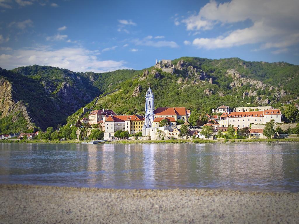 Gartenhotel & Weingut Pfeffel Dürnstein Zewnętrze zdjęcie