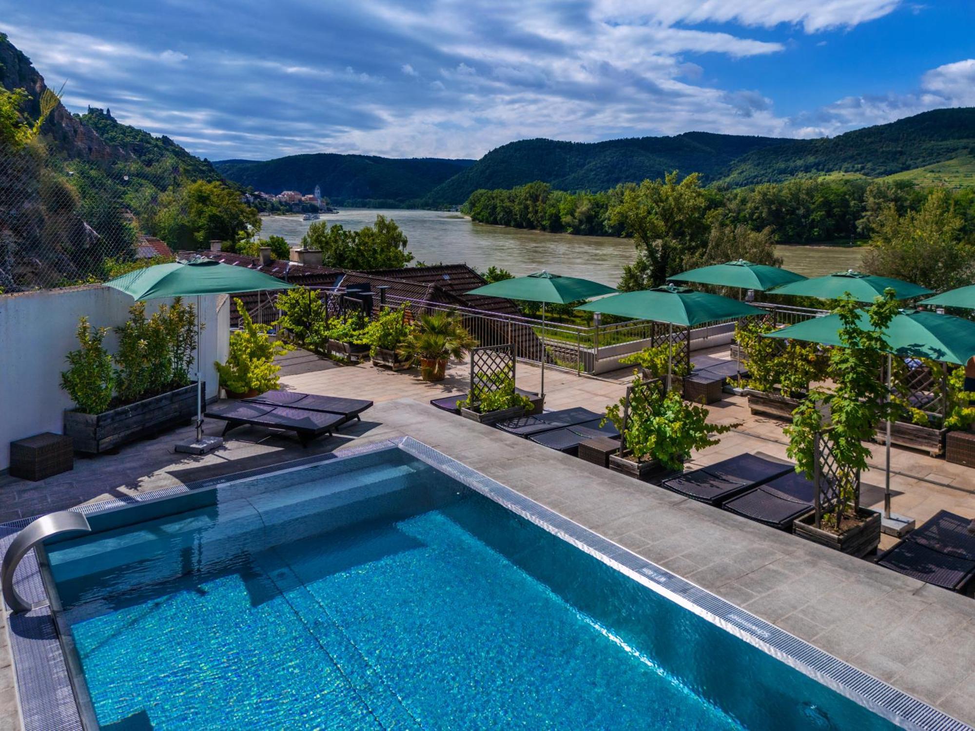 Gartenhotel & Weingut Pfeffel Dürnstein Zewnętrze zdjęcie